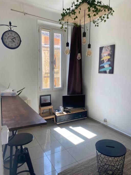 Apartament Entre Gare Saint Charles Et Vieux Port Marsylia Zewnętrze zdjęcie