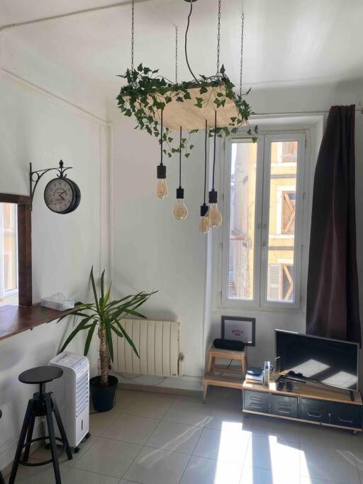 Apartament Entre Gare Saint Charles Et Vieux Port Marsylia Zewnętrze zdjęcie